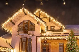 Icicle lights 55ft – $12